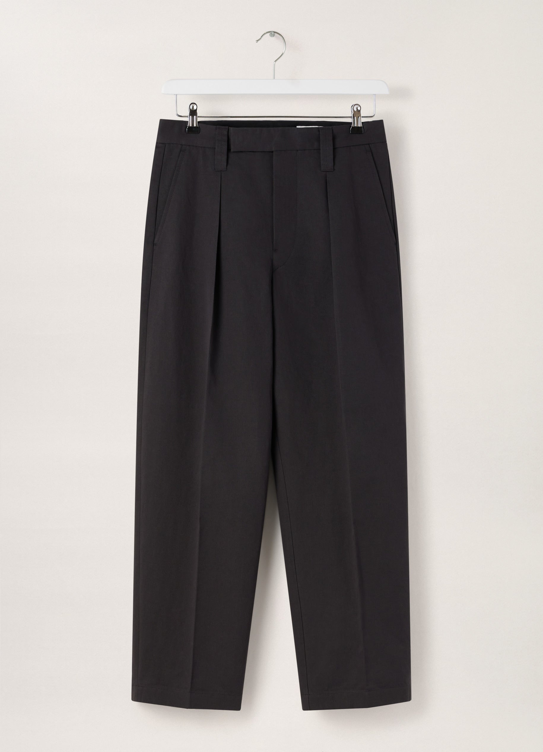 ONE PLEAT PANTS
COTTON LINEN - 1