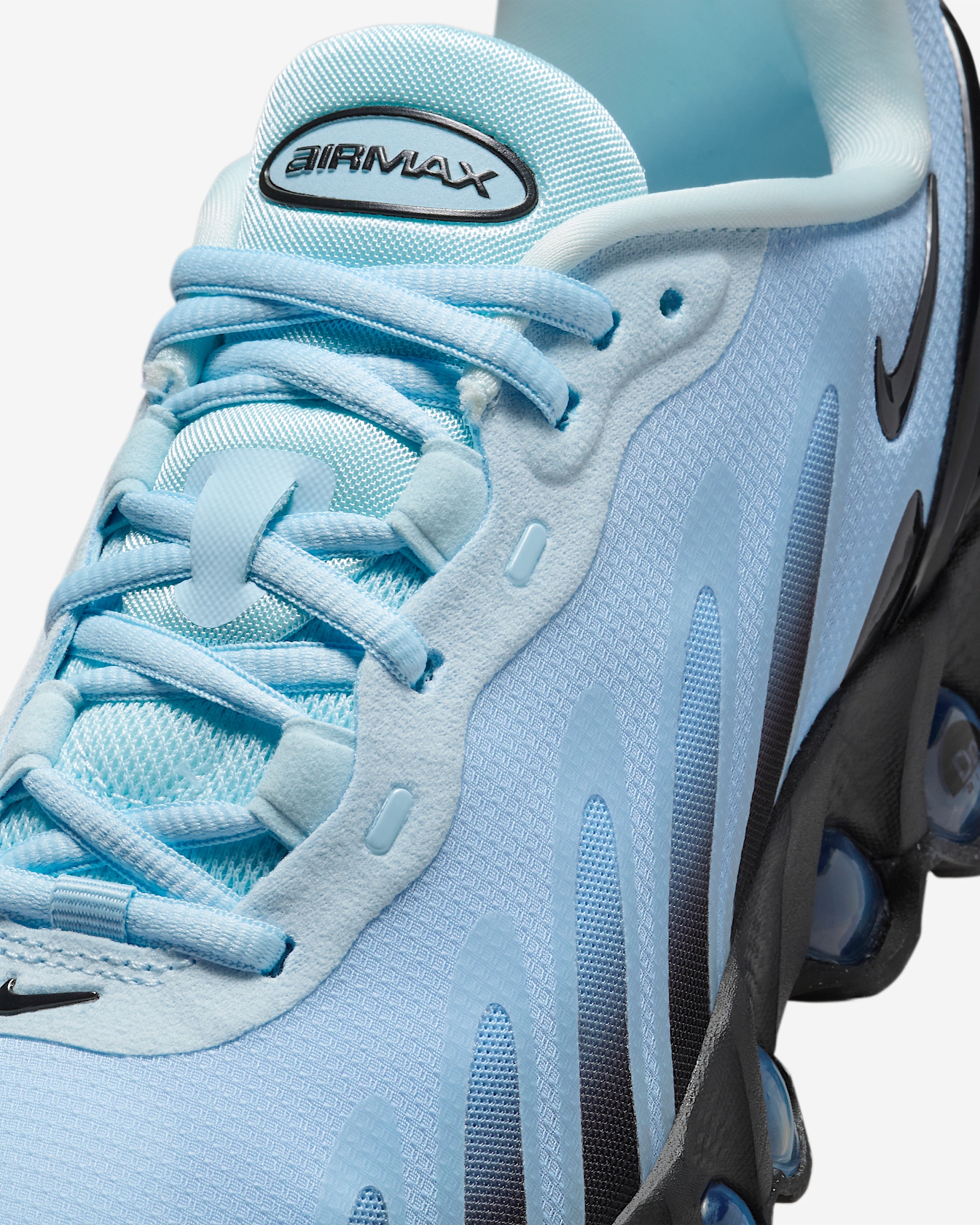 Nike Air Max Dn8 Women's Shoes - 7