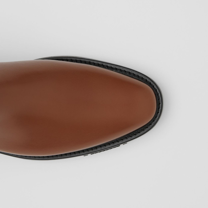 Logo Detail Leather Chelsea Boots 3