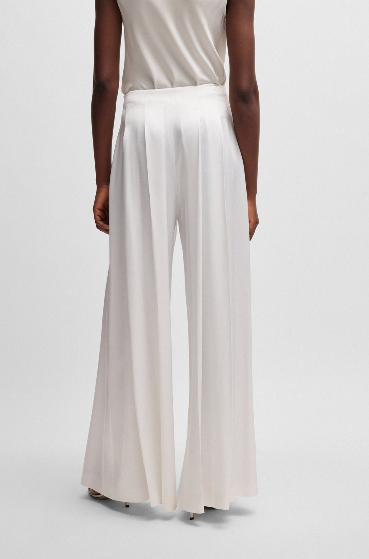 RELAXED-FIT TROUSERS WITH FRONT PLEATS - 4