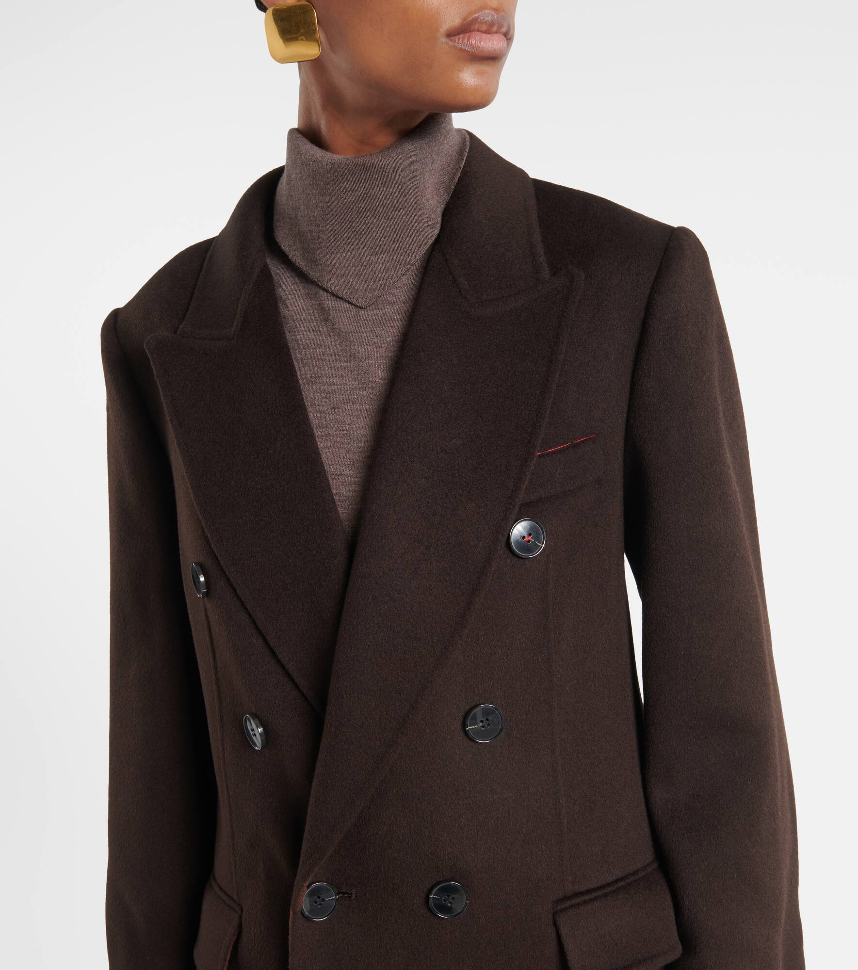 Double-breasted wool and cashmere coat - 4