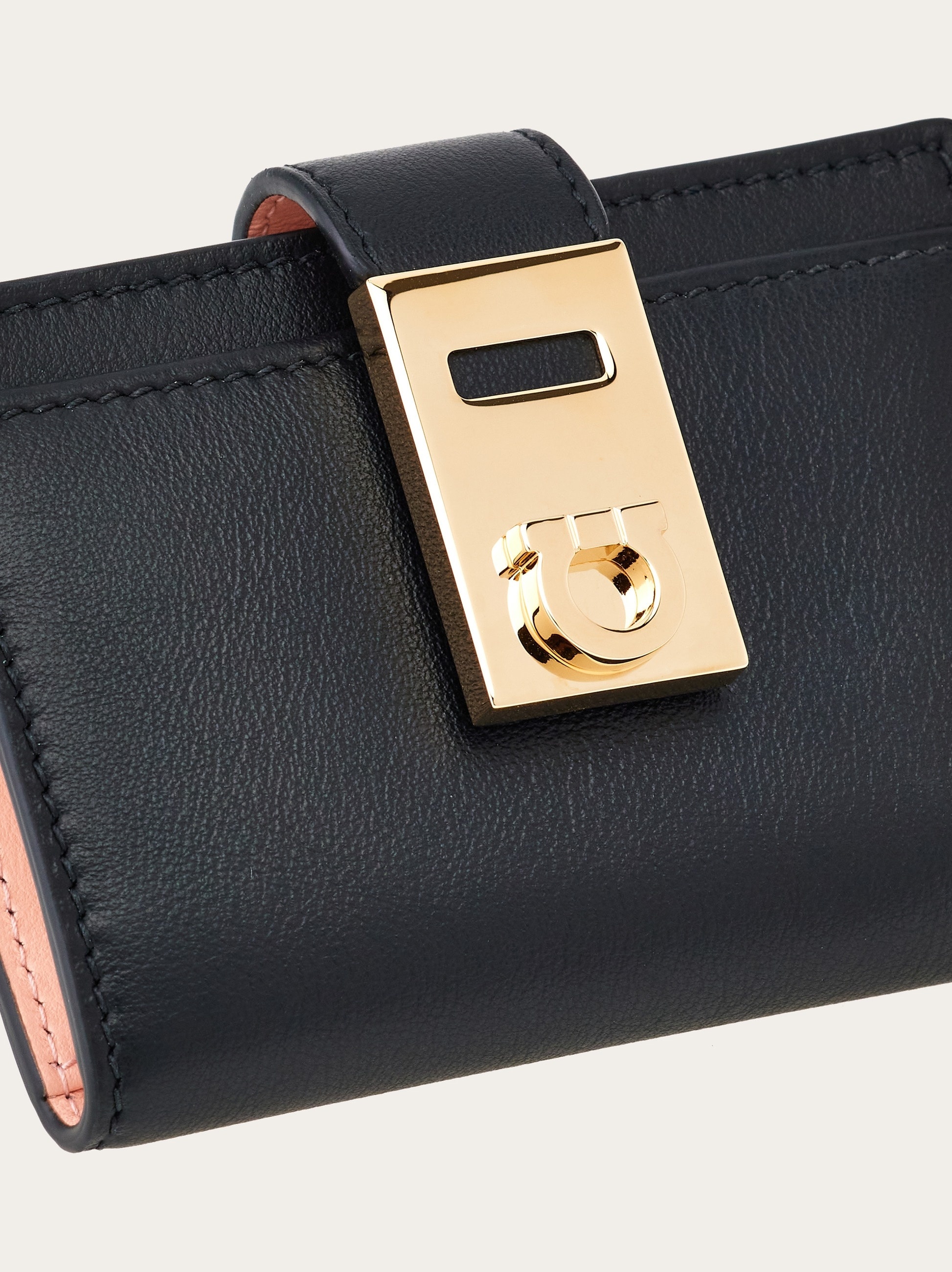 FERRAGAMO Hug two-tone credit card holder | REVERSIBLE
