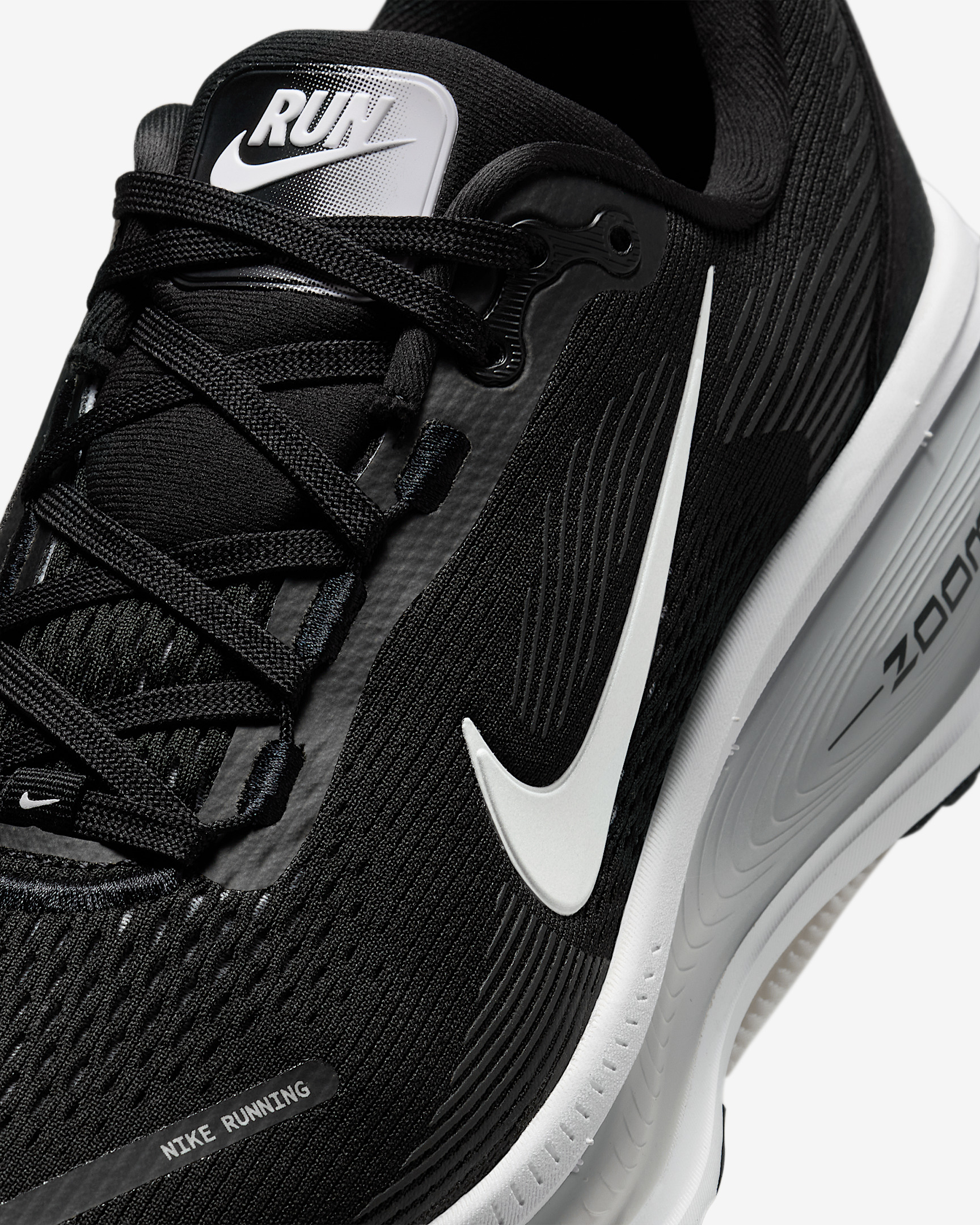 Nike Vomero 18 Women's Road Running Shoes - 7