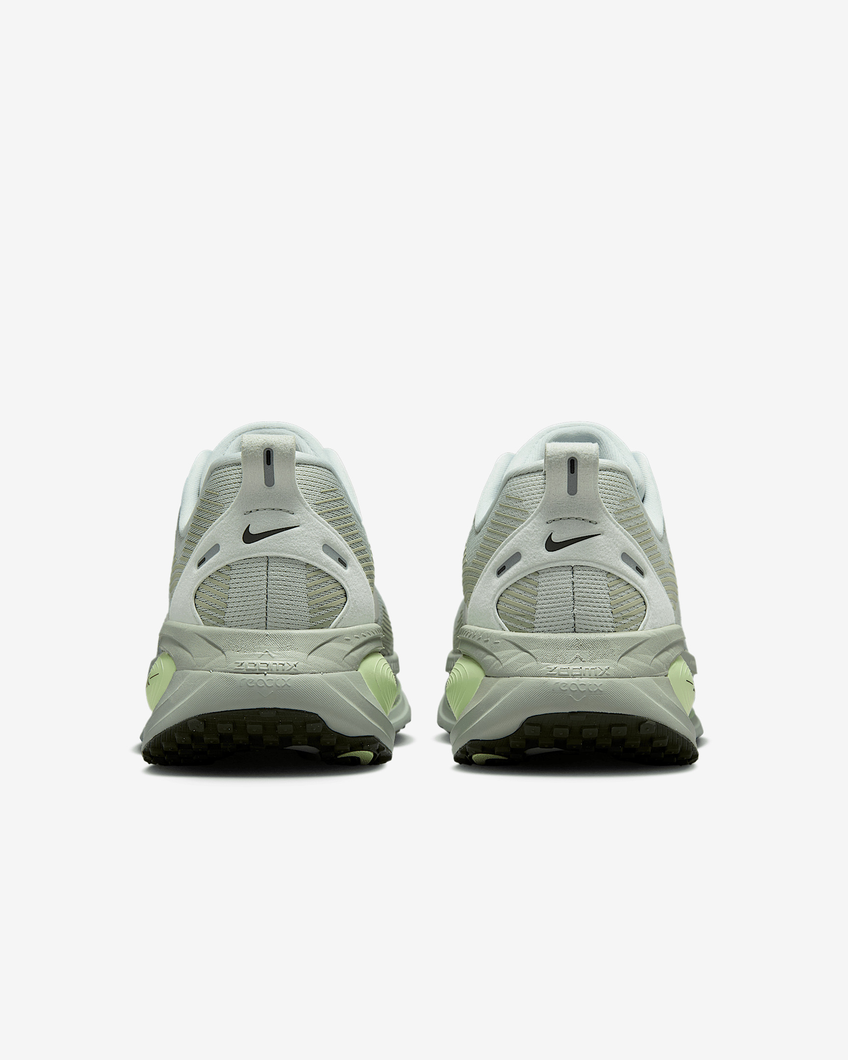 Nike Vomero 18 Men's Road Running Shoes - 6