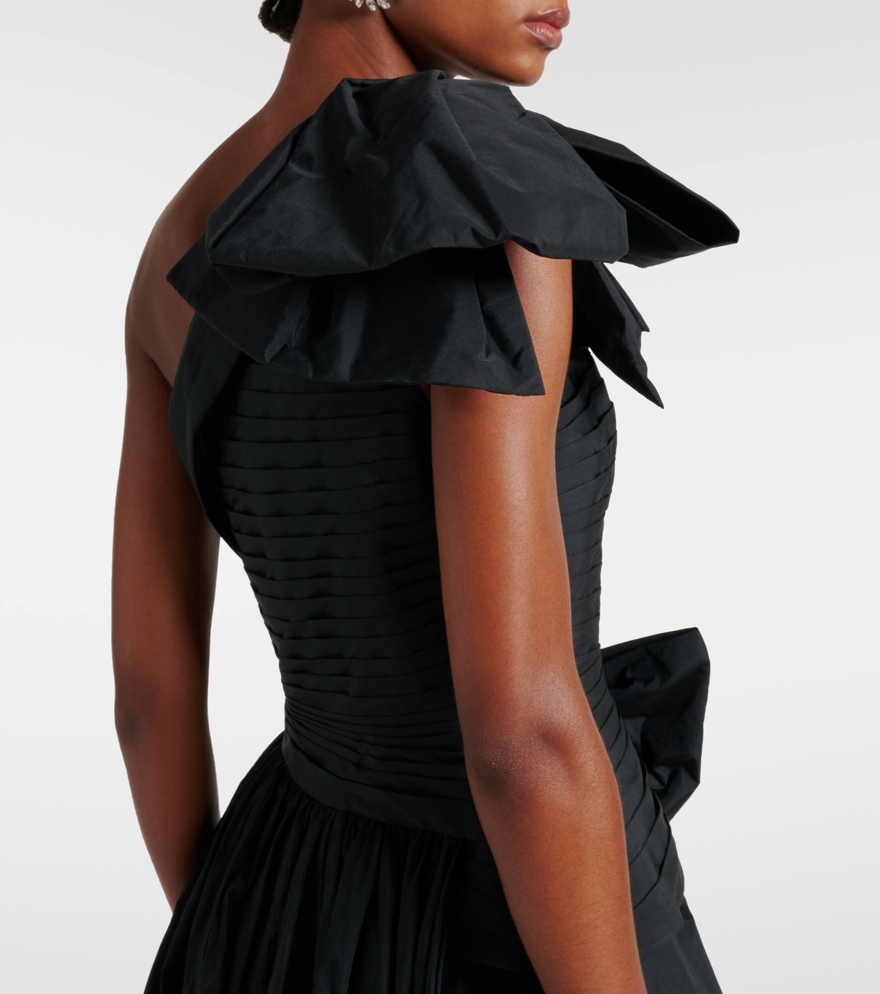 Bow-detail one-shoulder taffeta gown - 6