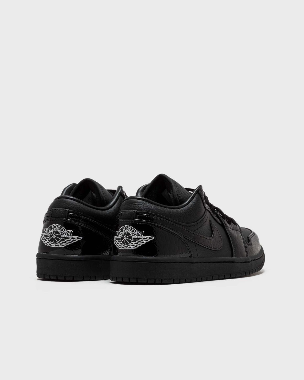 WMNS AIR JORDAN 1 LOW SE - 4