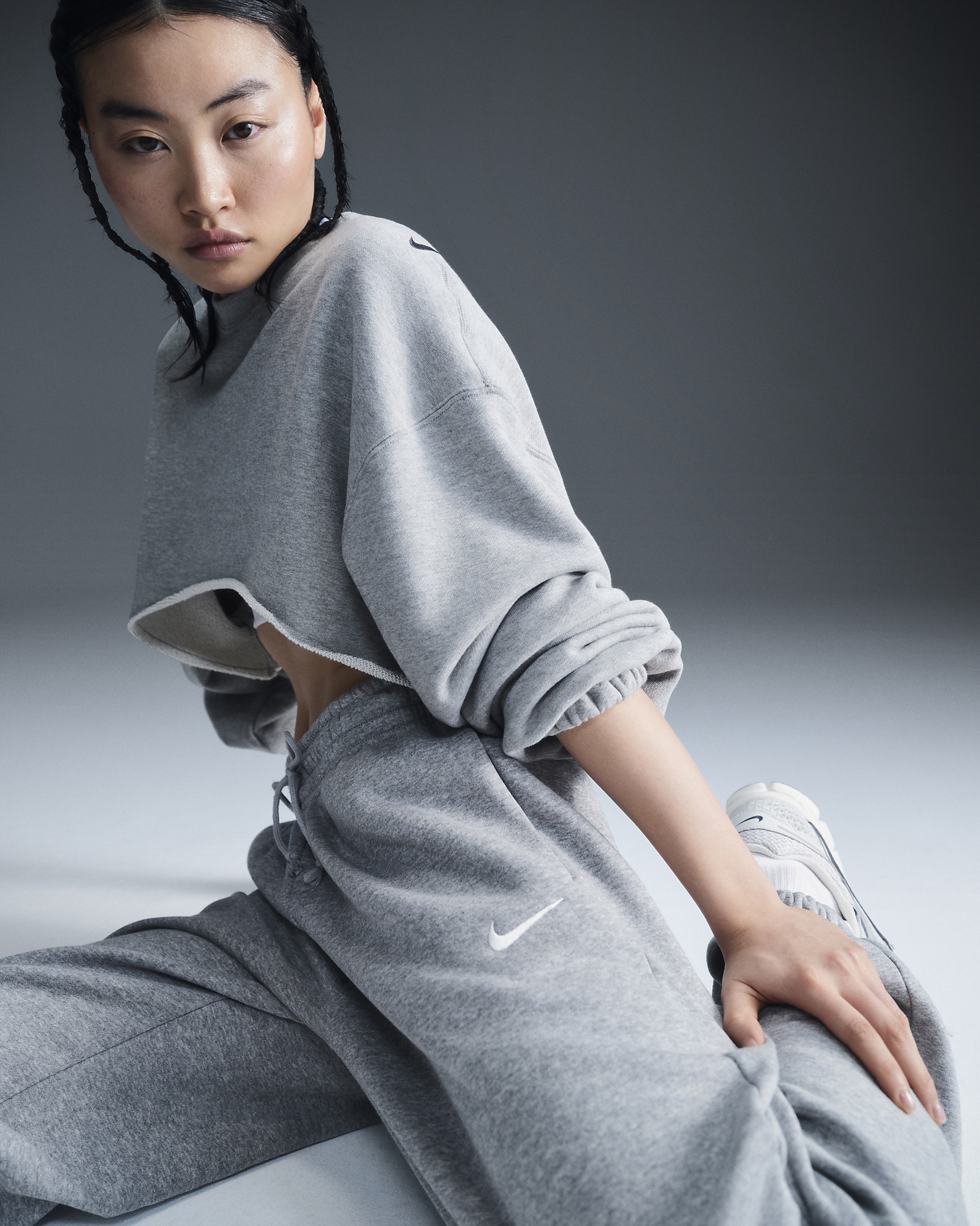 Nike Sportswear Phoenix Fleece Women's High-Waisted Oversized Sweatpants - 2