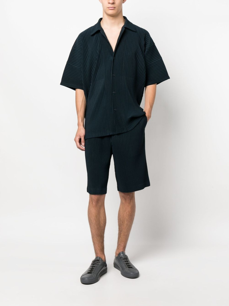 ISSEY MIYAKE May pleated bermuda shorts outlook