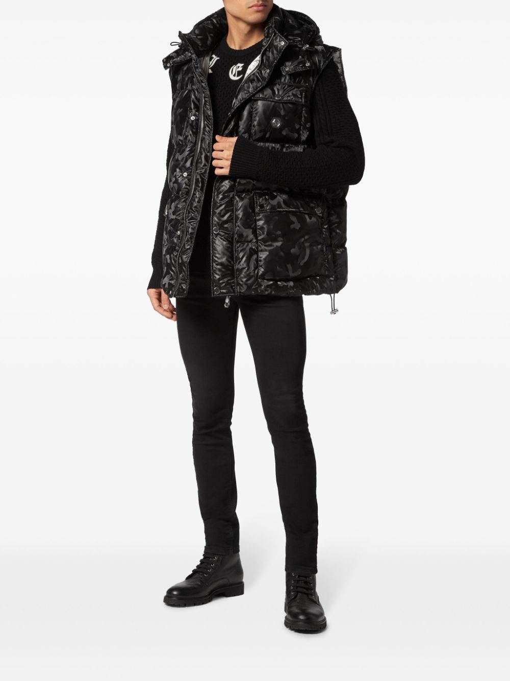 camouflage-print hooded puffer gilet - 2