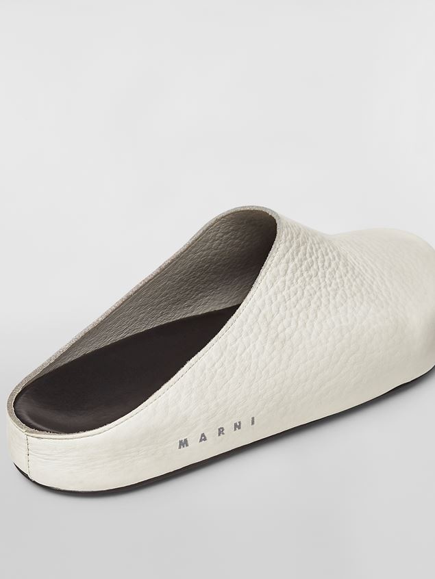 UNISEX SANDAL IN WHITE GRAINY CALFSKIN LEATHER - 5