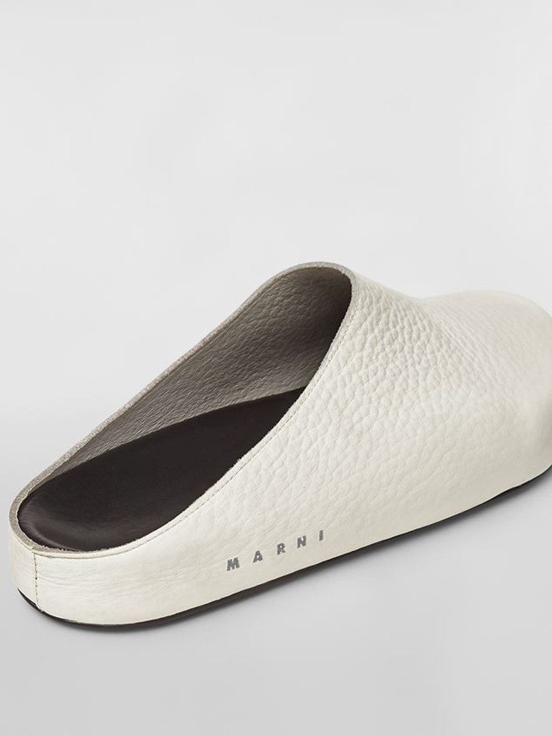 UNISEX SANDAL IN WHITE GRAINY CALFSKIN LEATHER 5