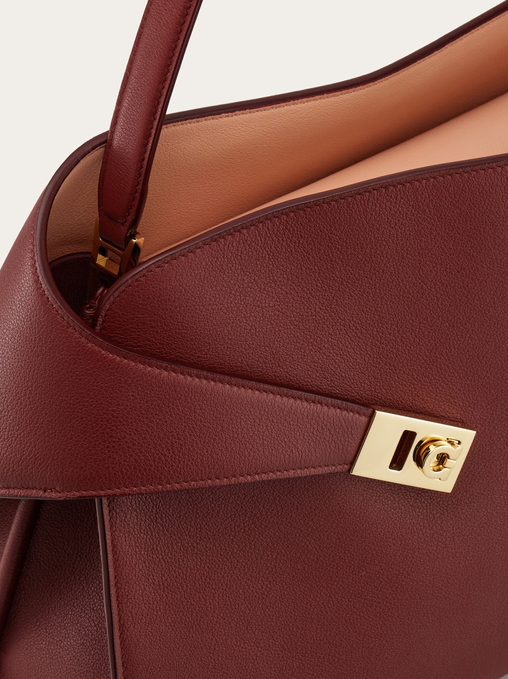 Hug soft bicolor shoulder bag (L) - 7