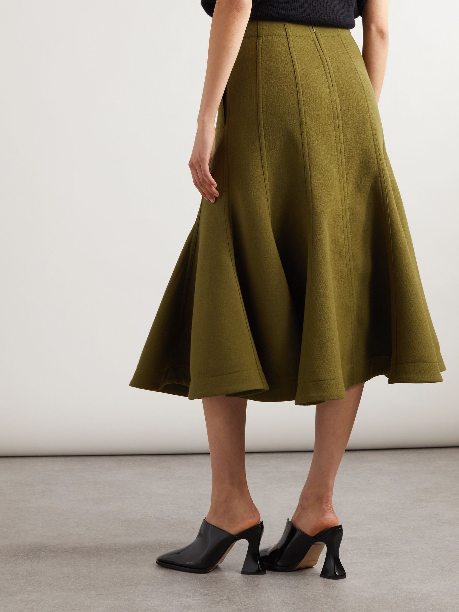 Paneled pleated wool-crepe midi skirt Green - 3