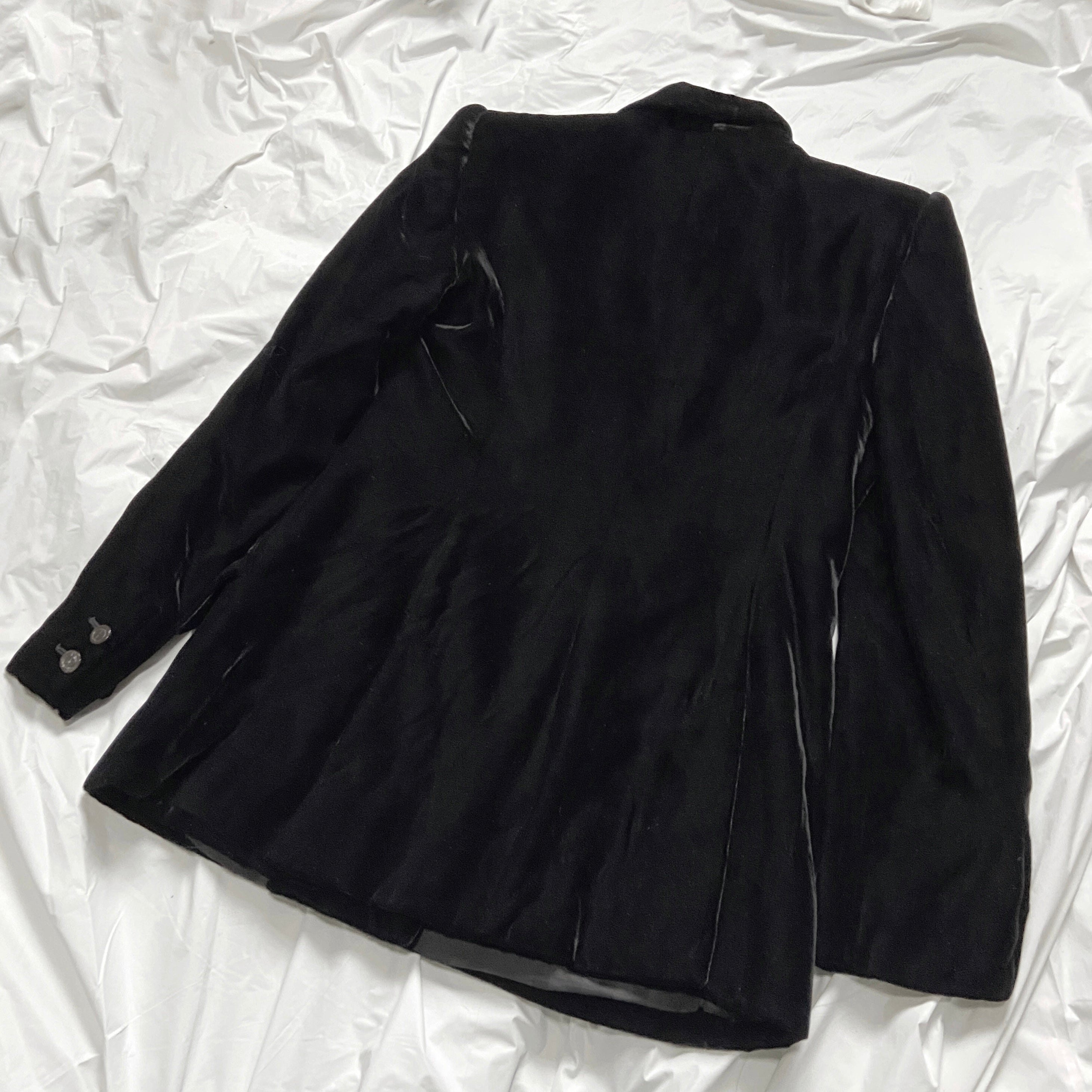 Gucci Fall 1995 Runway Velvet Double-Breasted Blazer 40 - 11