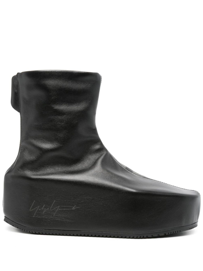 Kyasu boots 1