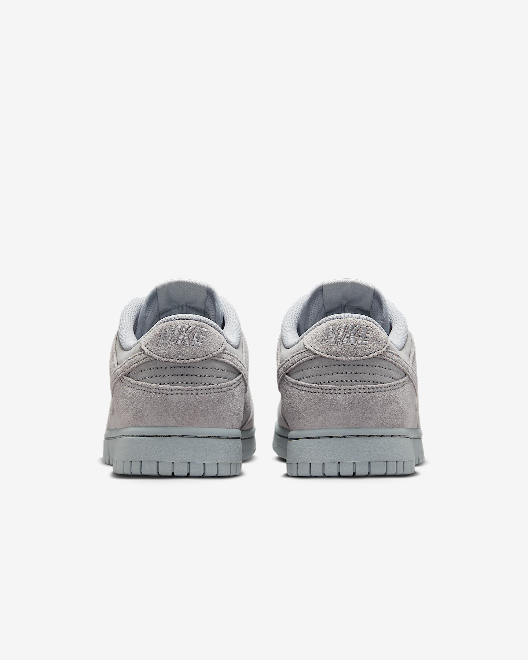 Nike Dunk Low Retro SE Men's Shoes - 6