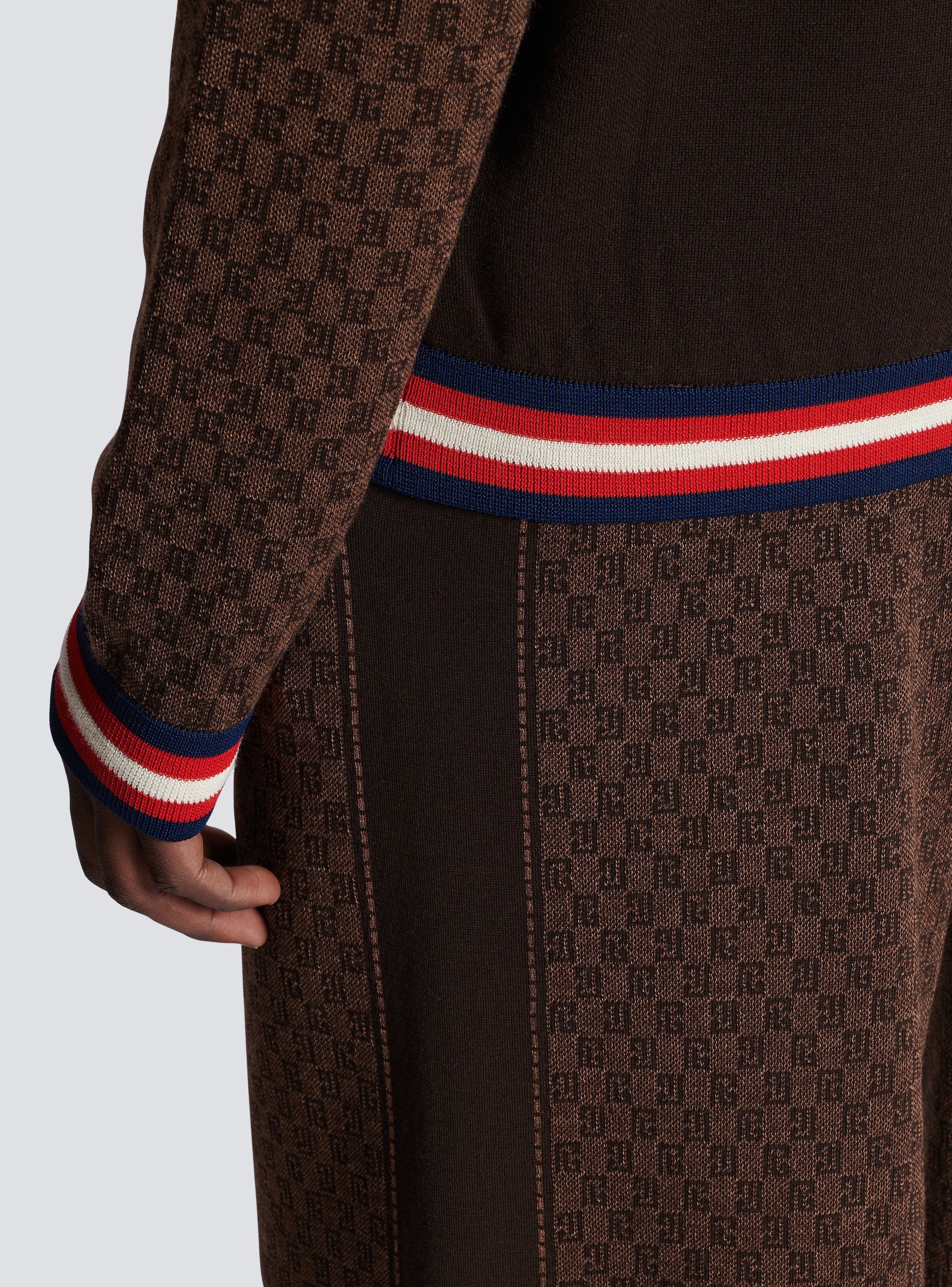 Monogrammed wool cardigan - 8