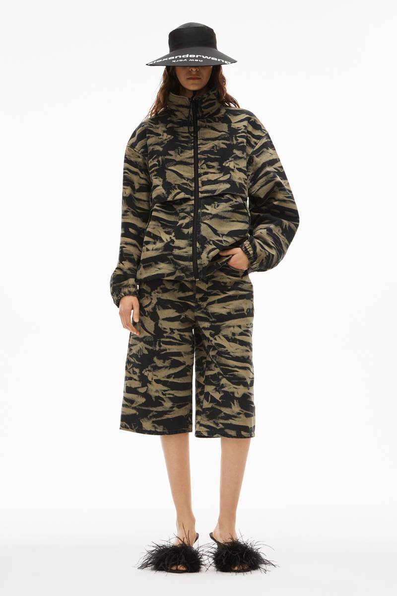 Alexander Wang SKATER SHORT IN ACID OVERDYE PRINT DENIM outlook