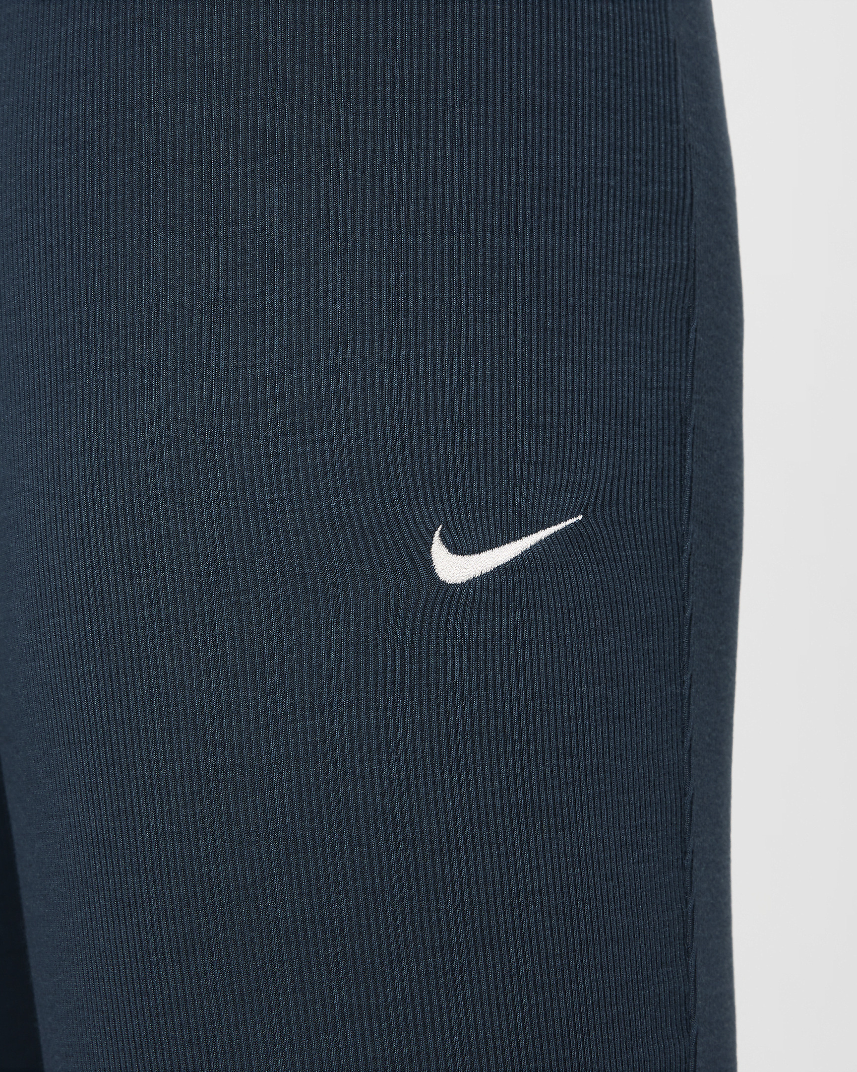 Nike Sportswear Chill Knit Women's Tight Mini-Rib Flared Leggings - 3