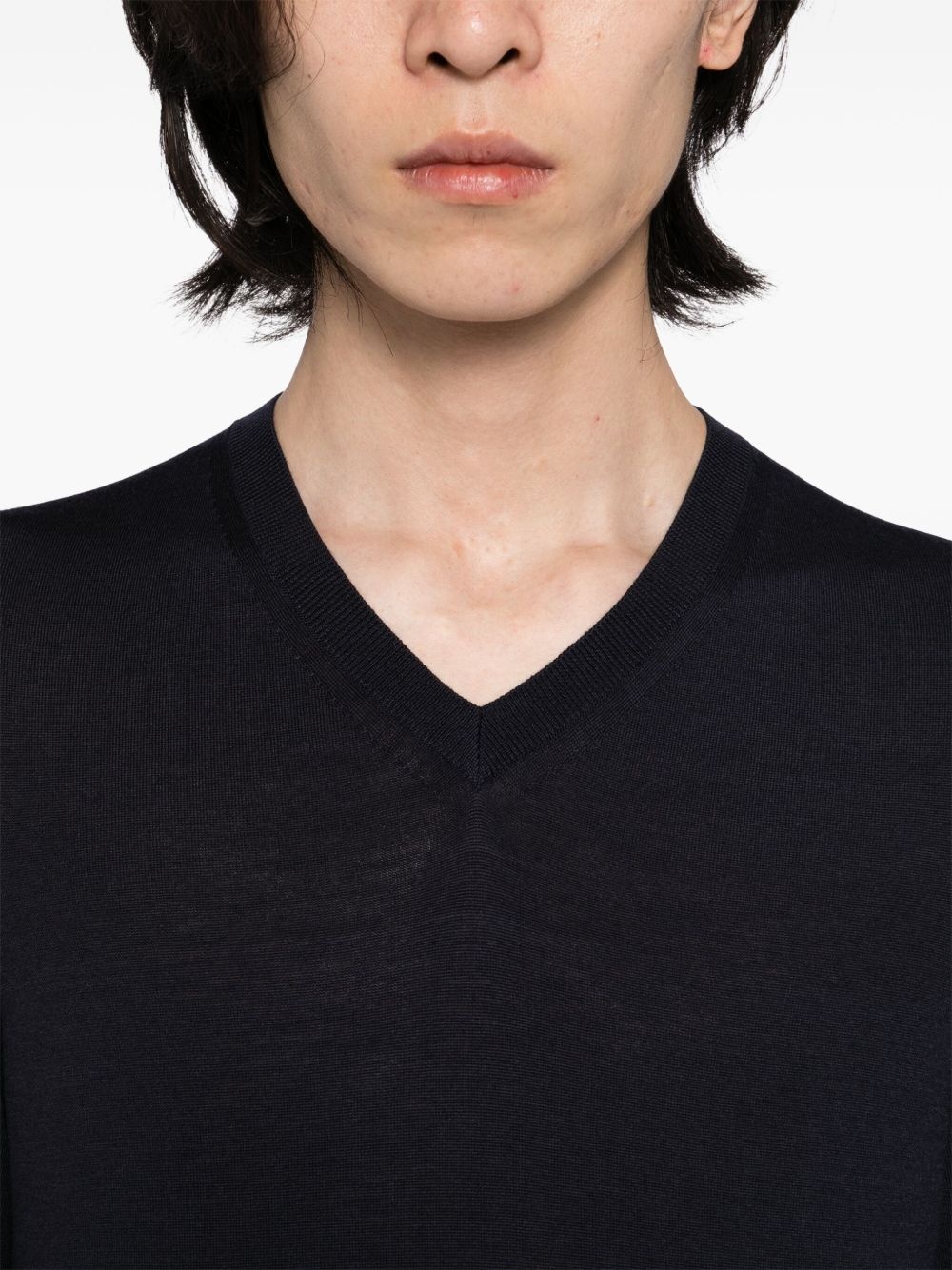V-neck knitted T-shirt - 4