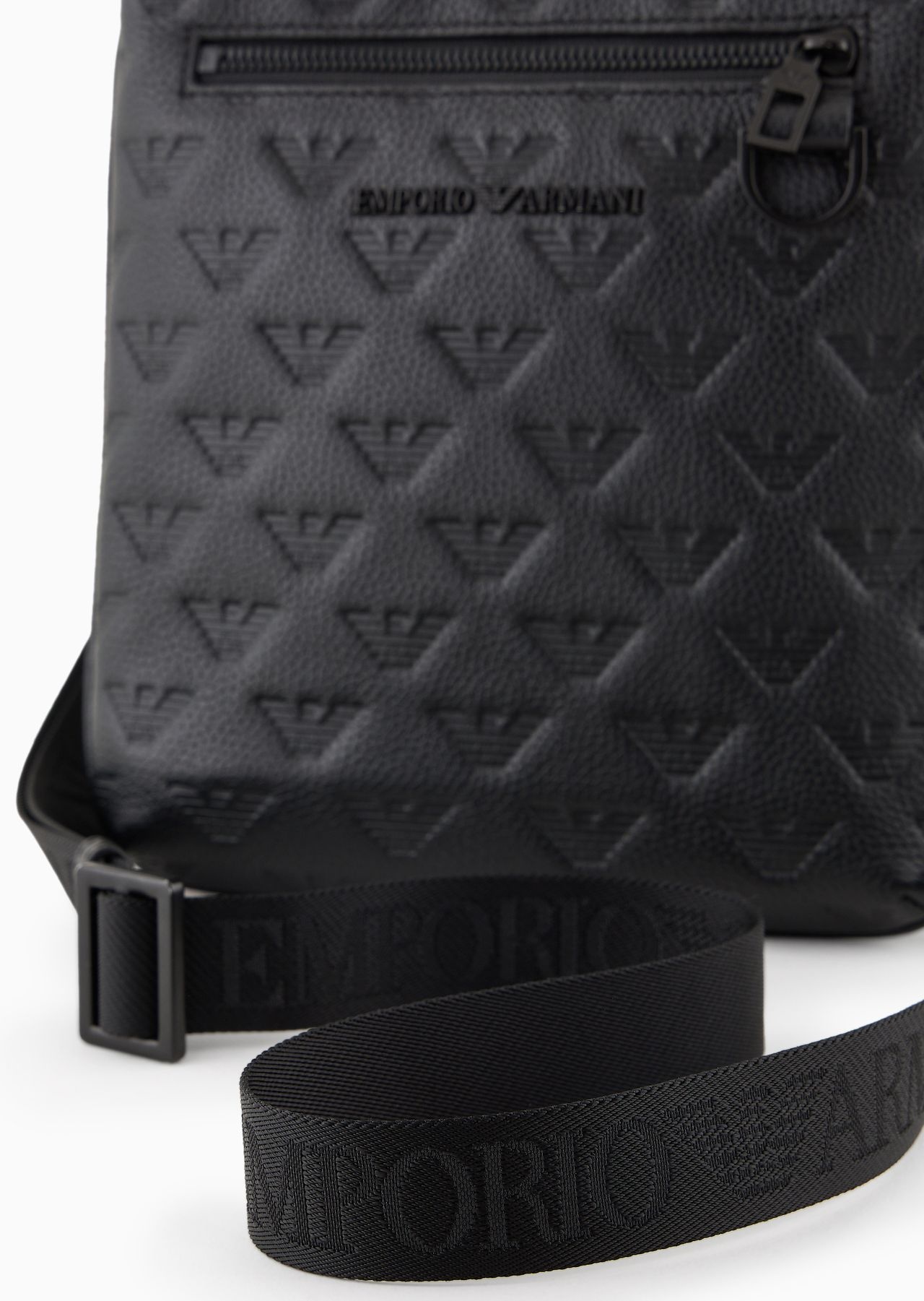 Flat leather shoulder bag with all-over embossed eagle - 5