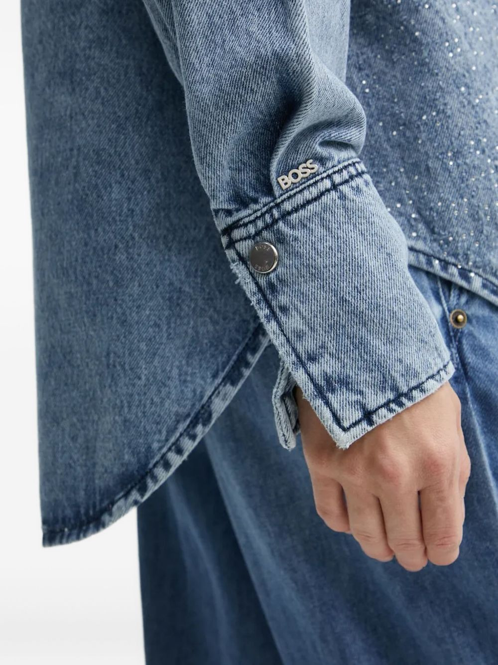 crystal-embellished denim shirt - 5