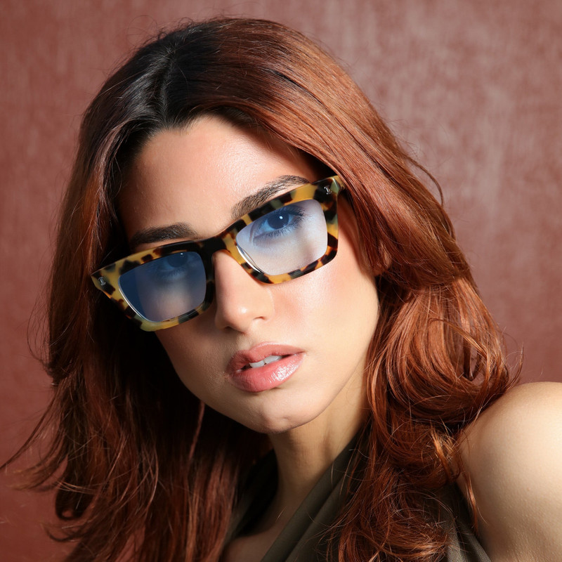 illesteva Portugal Sunglasses outlook