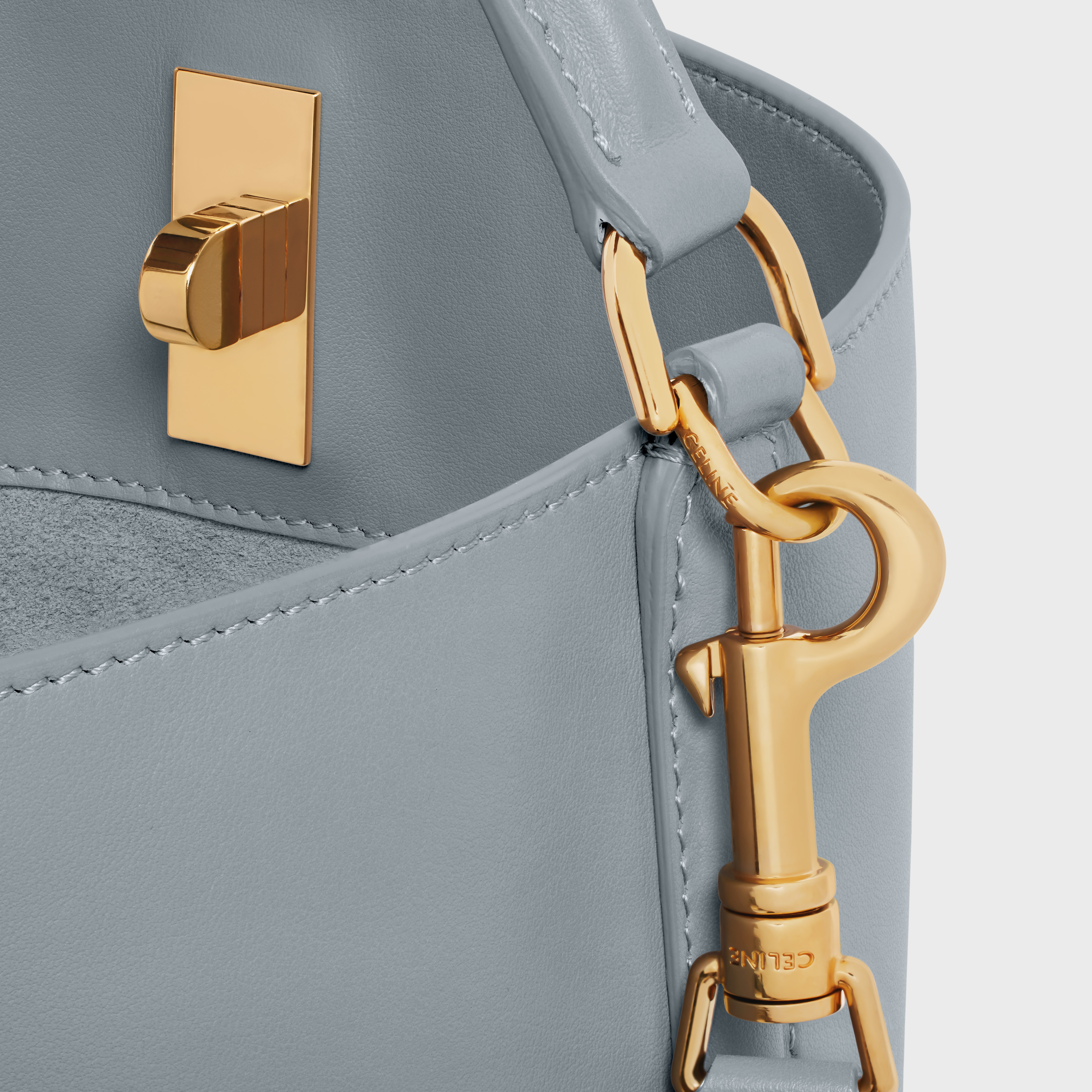 Bucket 16 Bag in Smooth Calfskin - 4