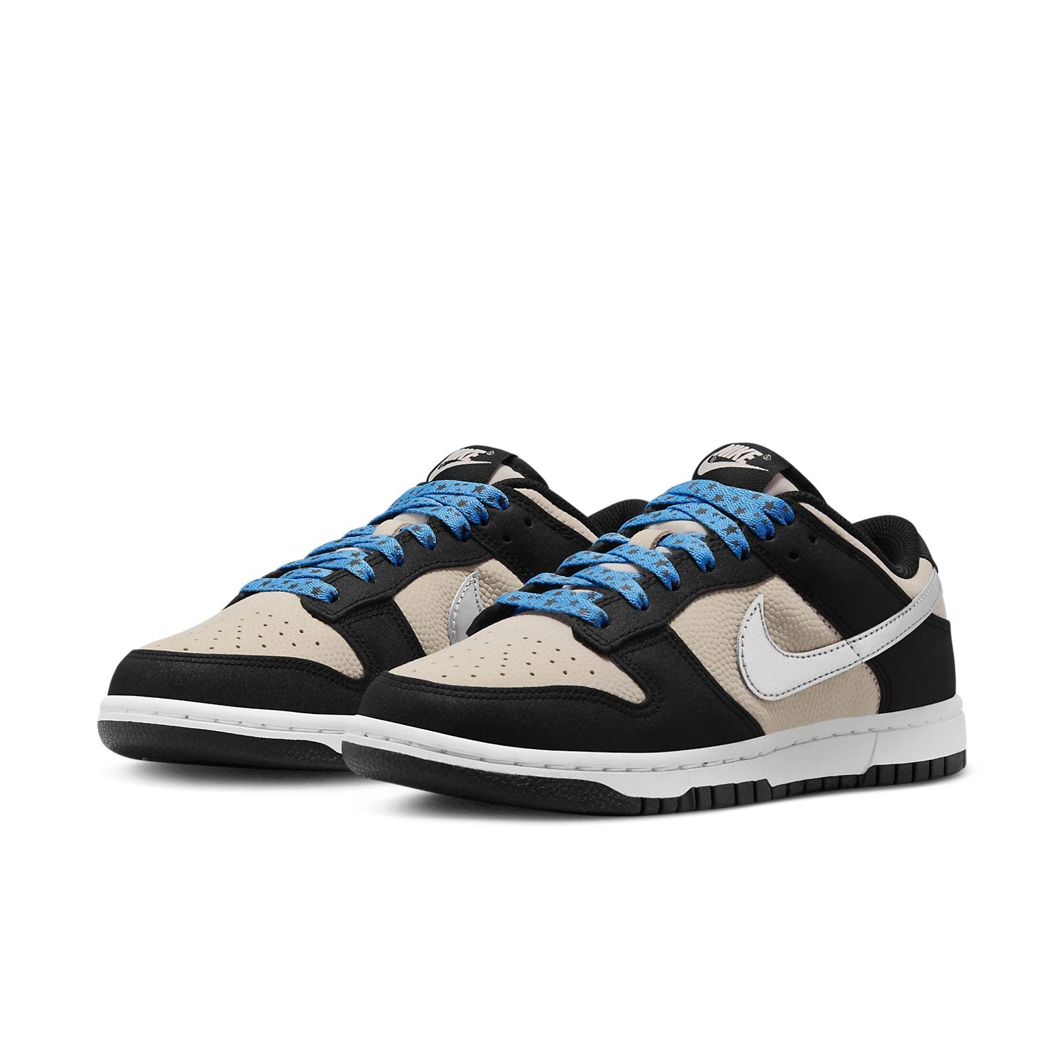 (WMNS) Nike Dunk Low 'Starry Laces' DZ4712-001 - 3