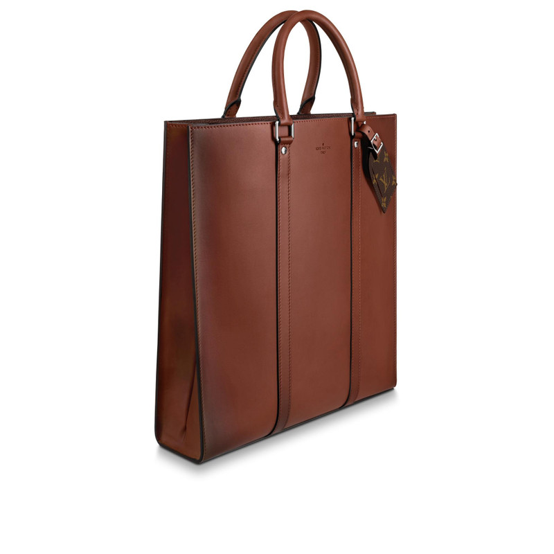 Louis Vuitton Sac Plat outlook