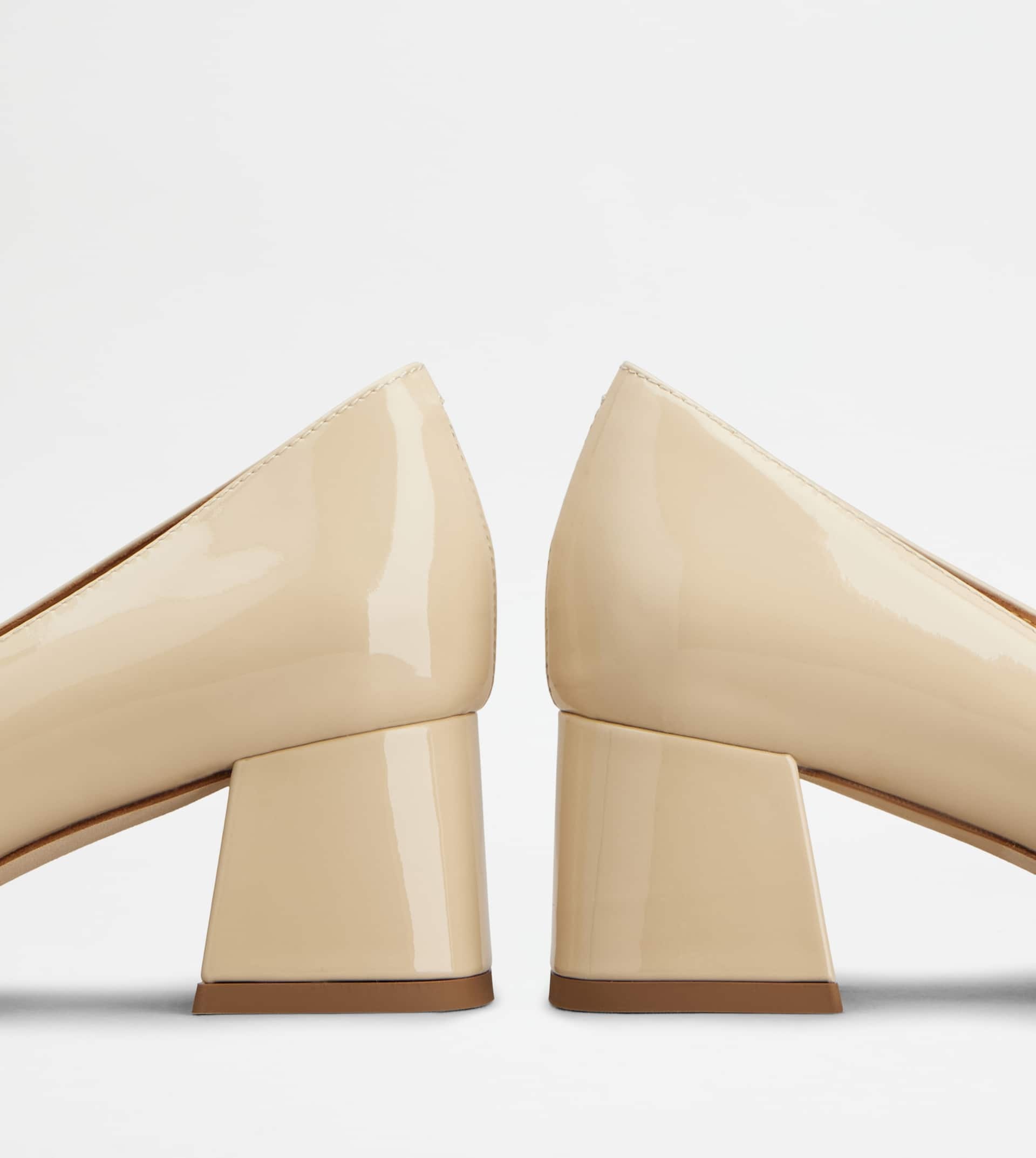 PUMPS IN PATENT LEATHER - BEIGE - 5