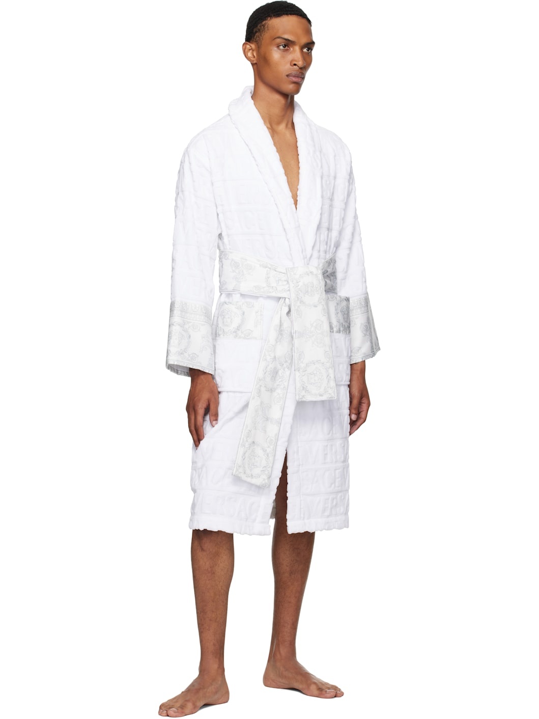 White 'I Heart Baroque' Bathrobe - 4