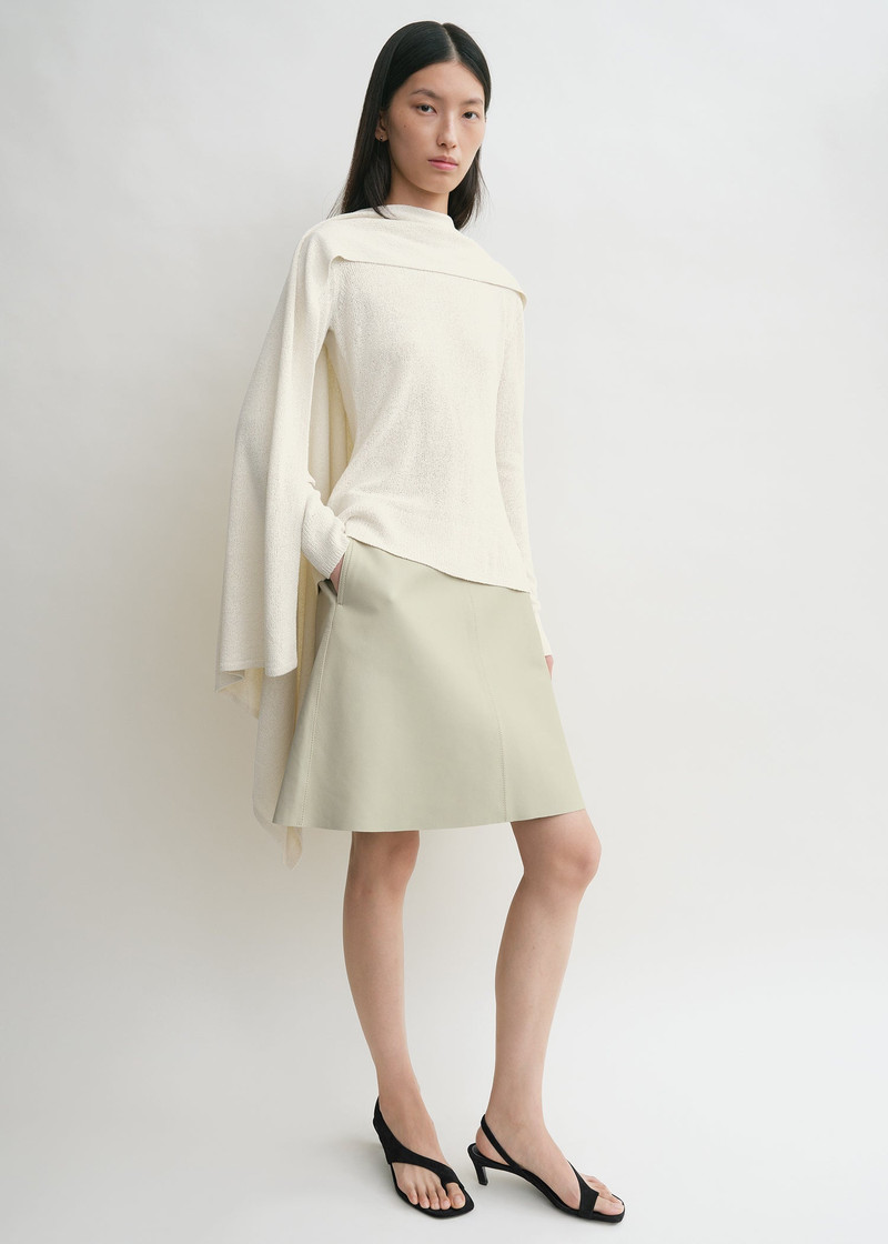Totême Cape knit ecru outlook