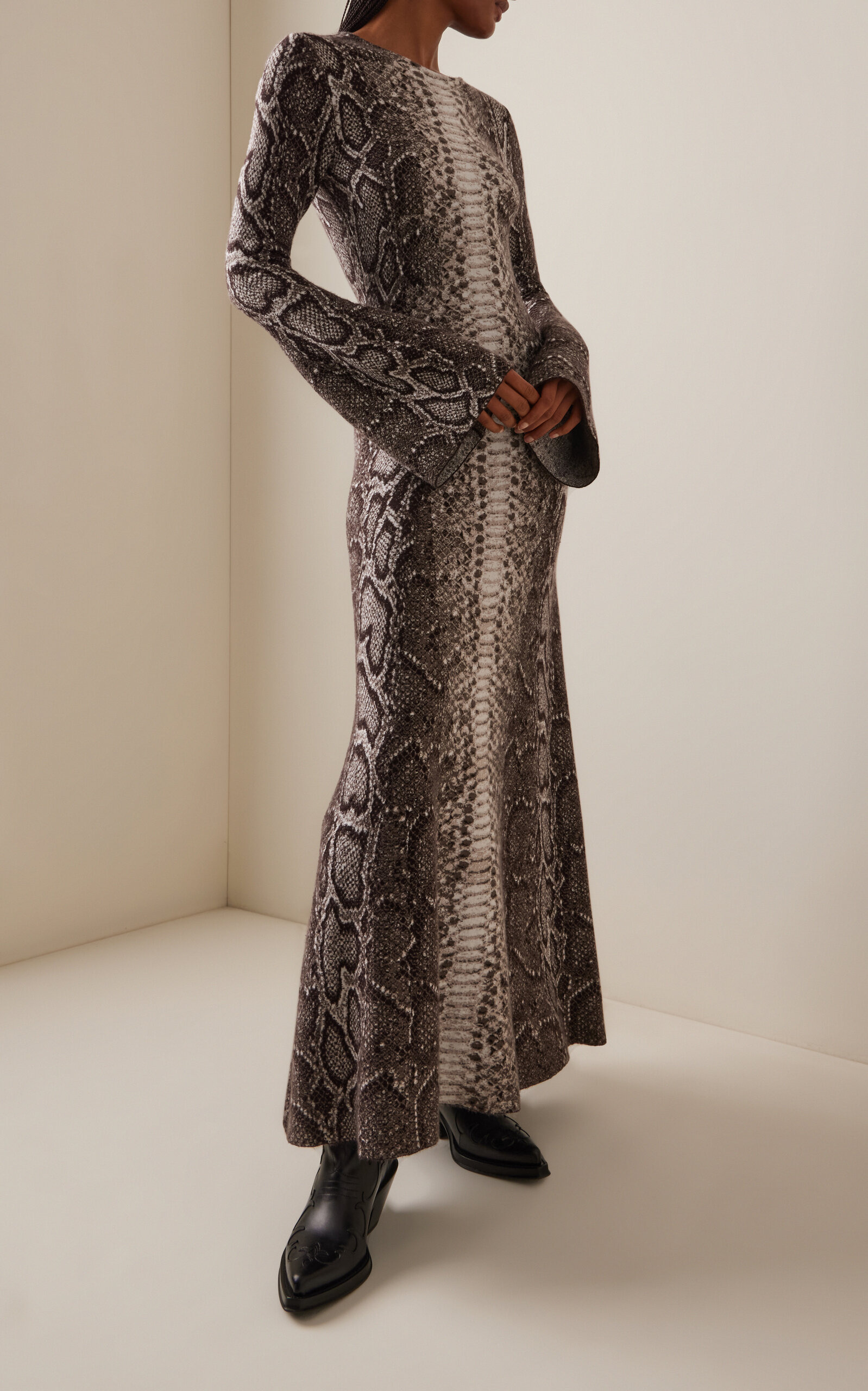 Aalia Snake-Printed Cashmere-Silk Maxi Dress grey - 2