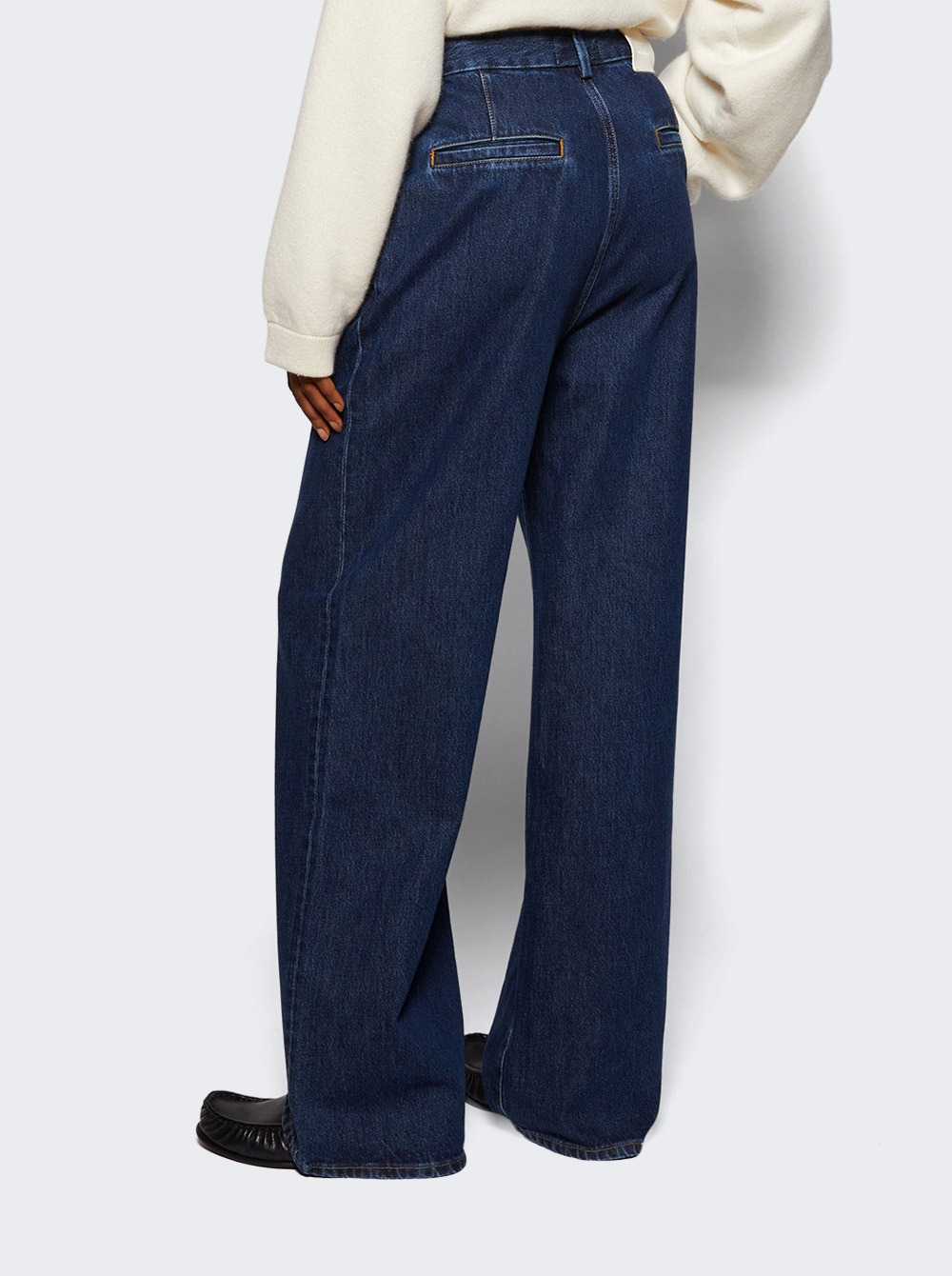 Attu Lds Straight Leg Jeans Washed Blue - 4