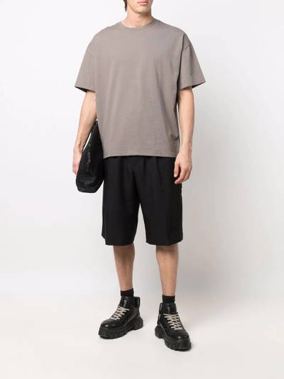 Y-3 drawstring knee-length shorts outlook