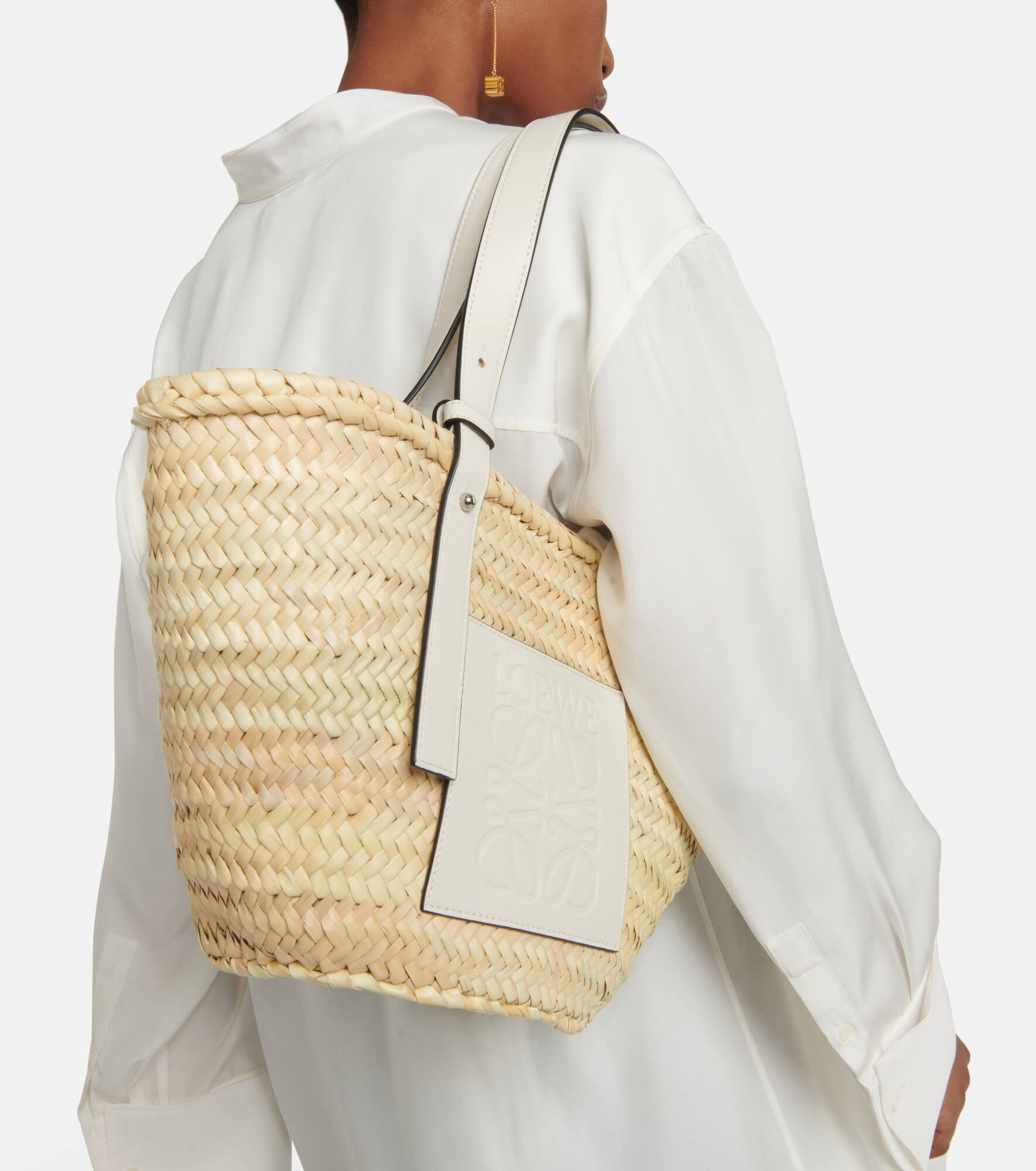 Medium leather-trimmed basket tote - 6