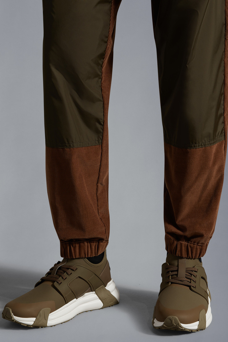 Moncler Lunarove Low Top Sneakers outlook