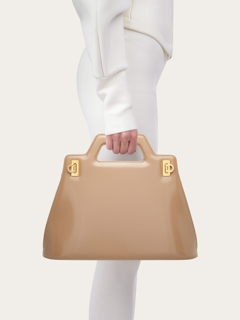 FERRAGAMO Wanda top handle outlook