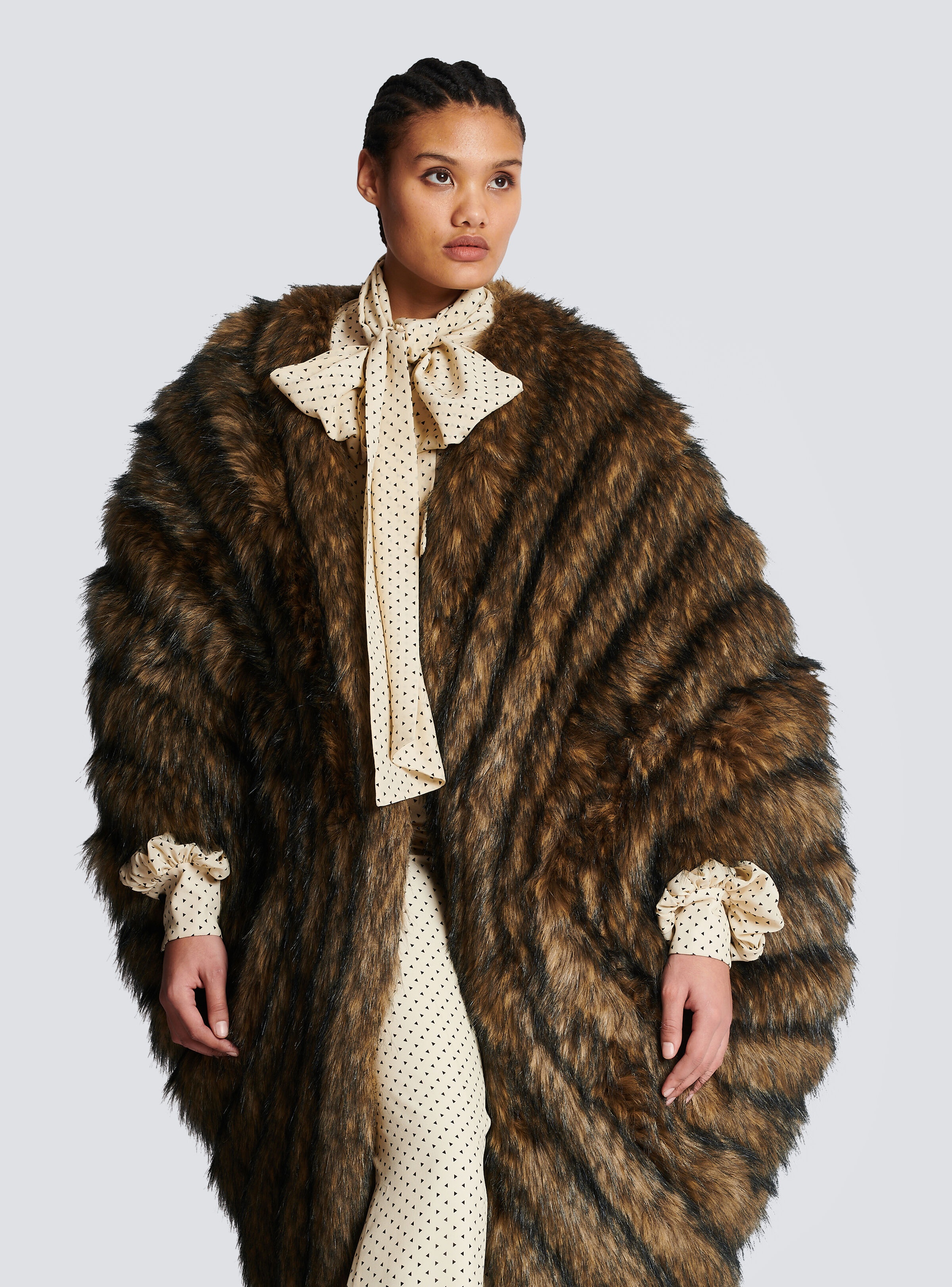 Faux fur cape - 6