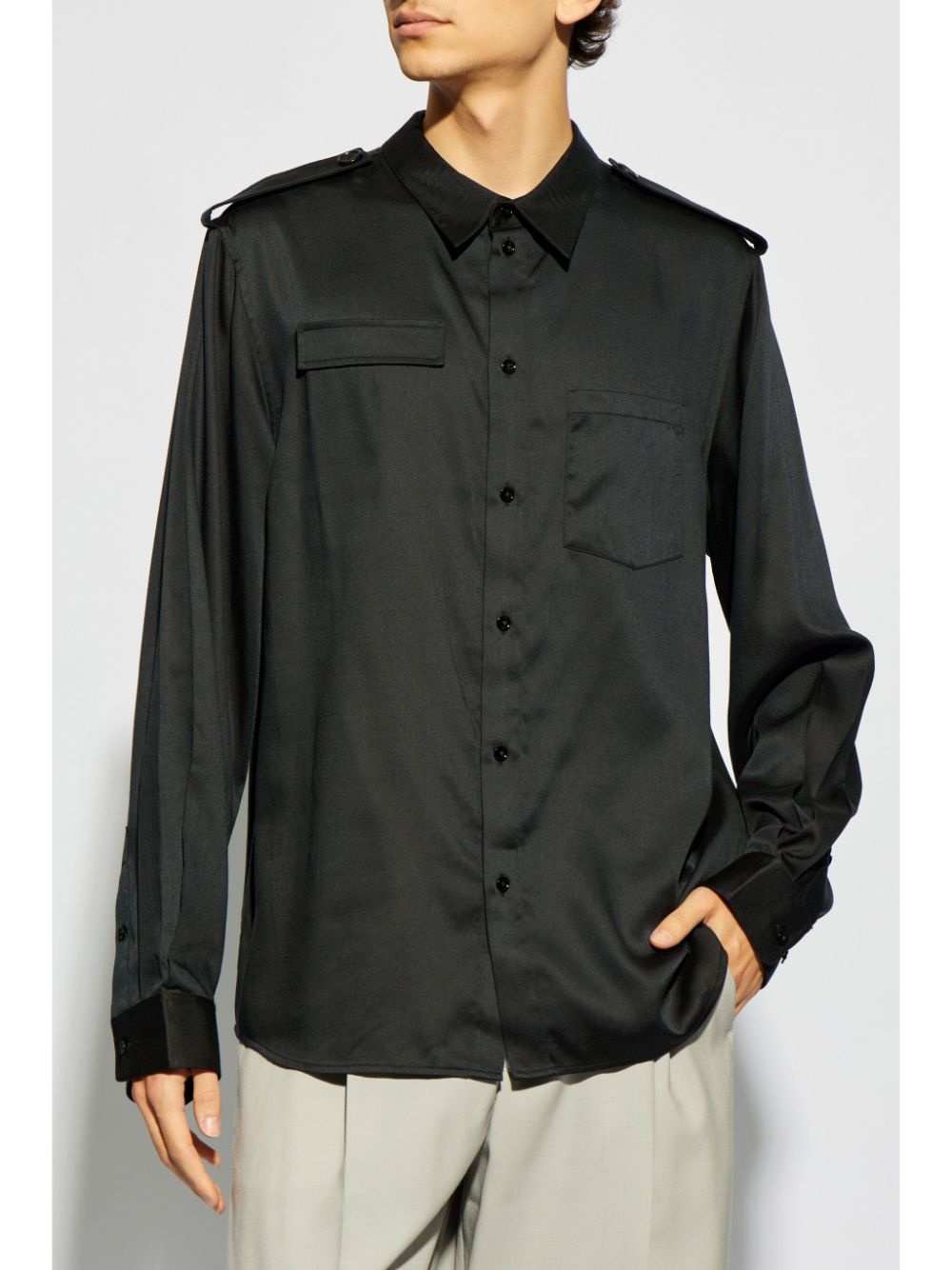 epaulette-detail multi-pocket shirt - 3
