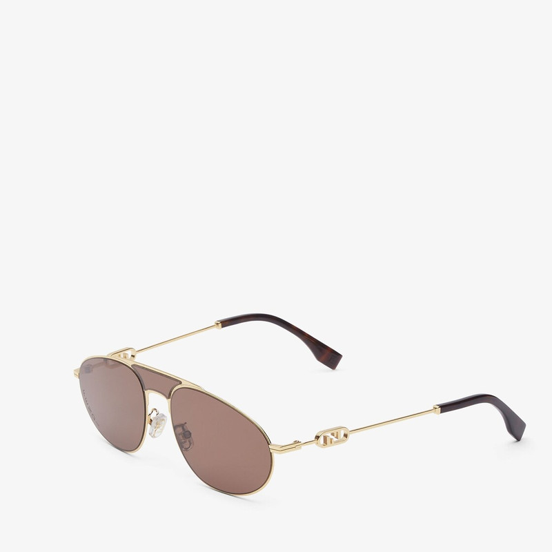 FENDI Presented at the Fall-Winter 22 fashion show, these oval-shaped pilot-style shield sunglasses are ma outlook