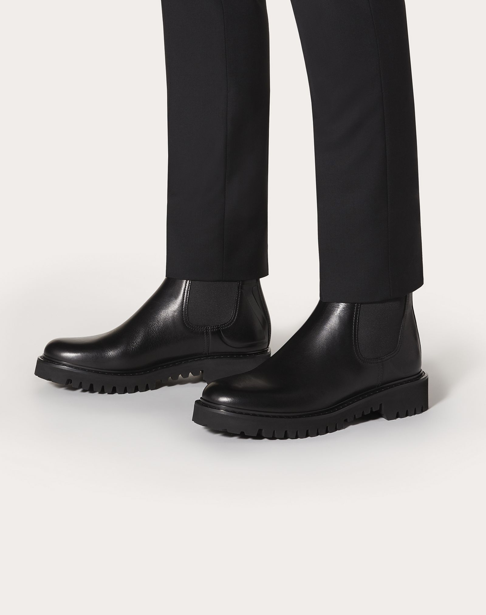 VLogo Signature Calfskin Beatle Boot - 6