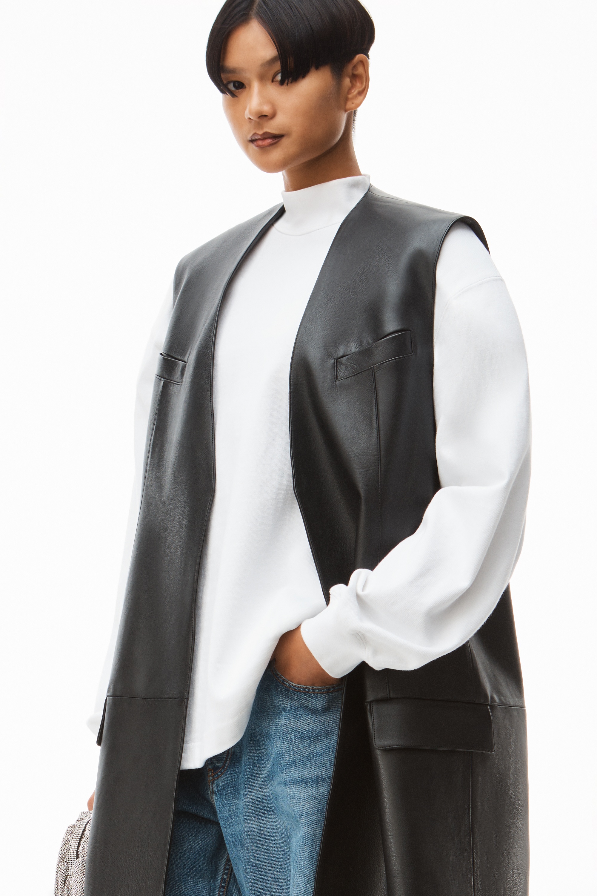 SLEEVELESS TAILORED COAT IN MOTO LEATHER - 3