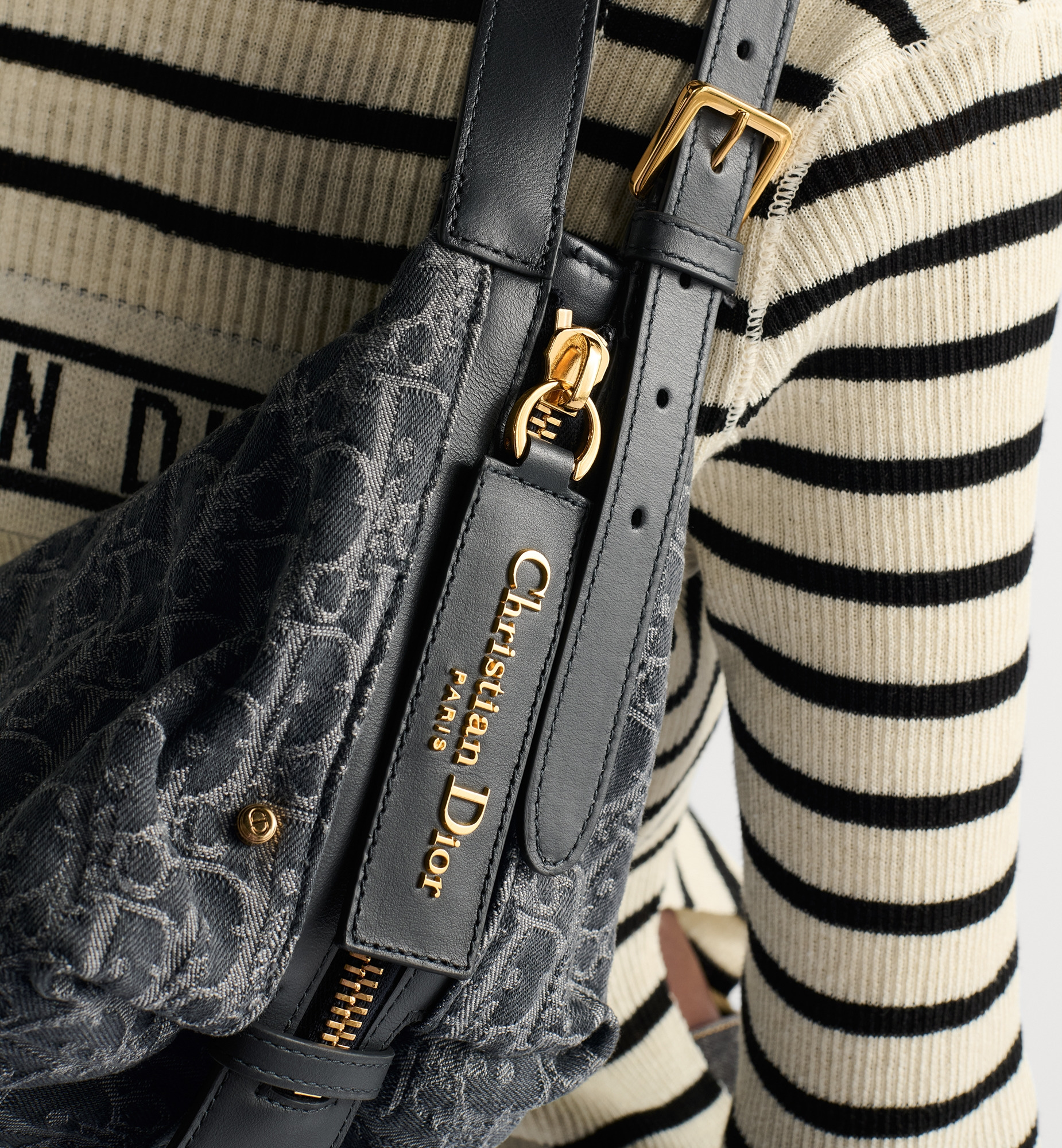 Medium D-Journey Bag - 3