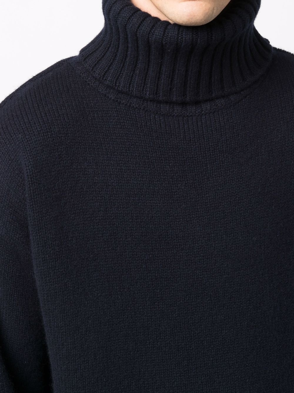 Oversized roll-neck cashmere jumper - 6