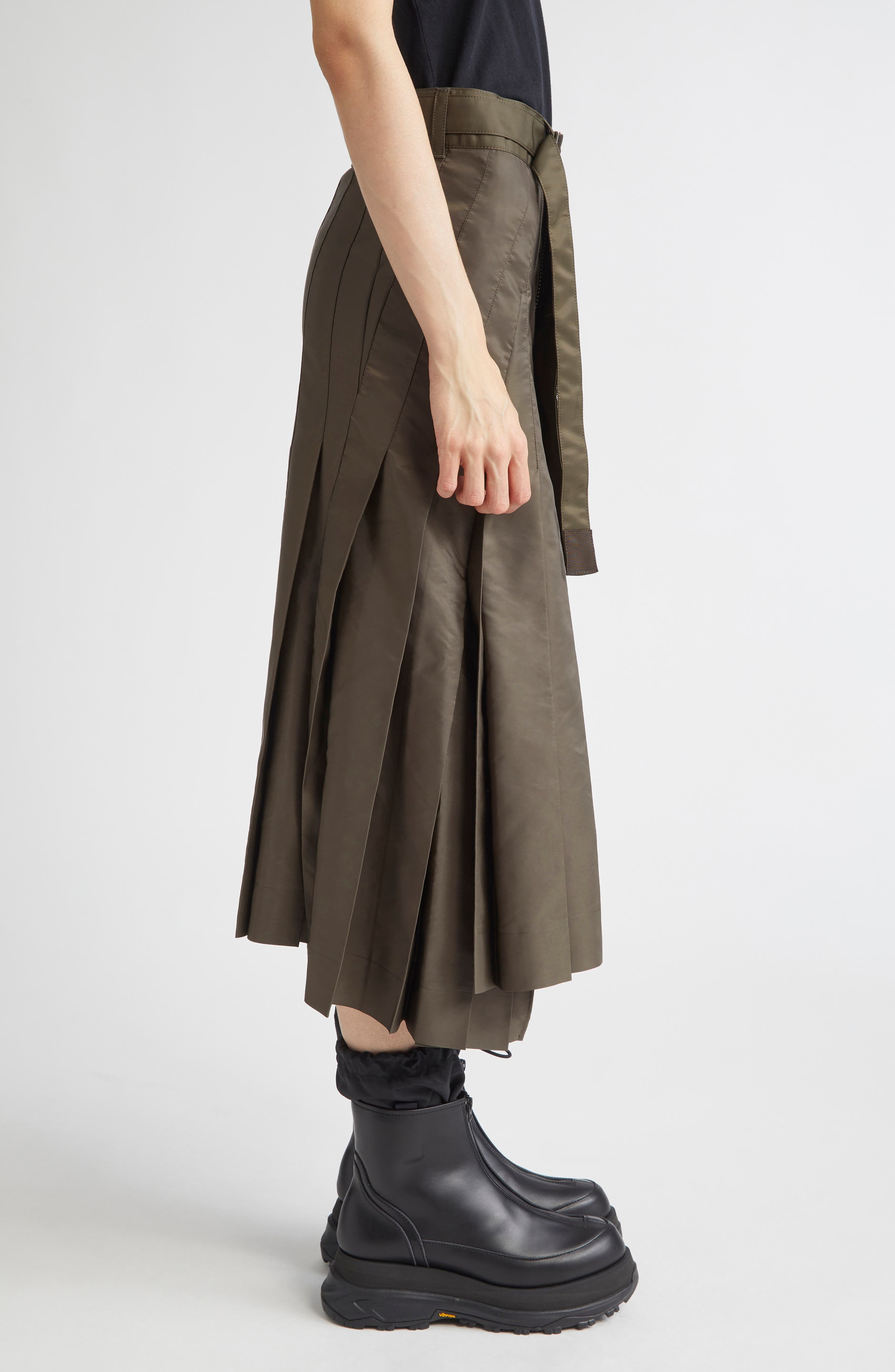 Sacai Belted Pleated Midi Skirt in Dark Khaki at Nordstrom - 4