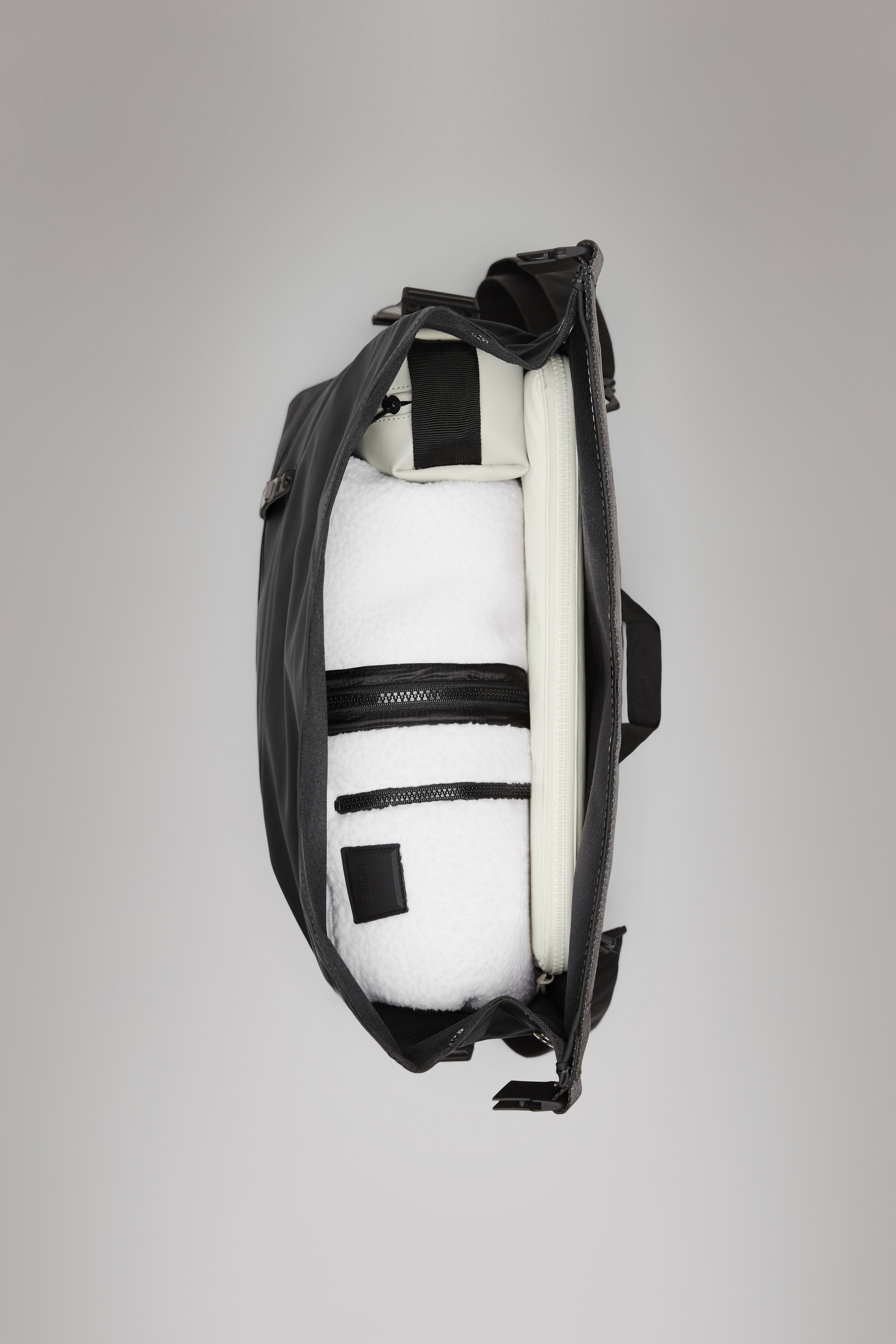 Trail Rolltop Messenger Bag - 5