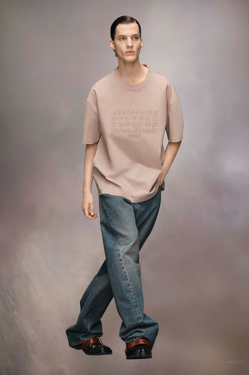자수 로고 티셔츠 3