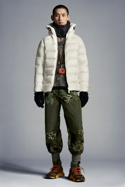 Moncler Salzman Short Down Jacket outlook